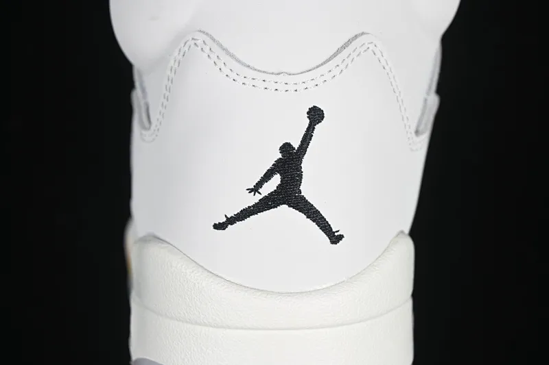 All categories Air Jordan Jordan series basketball shoes Air Jordan 5 Air Jordan 5 Retro "Light Orewood Brown" AJ5 Joe 5 Year of the Snake Limited HF3183-001